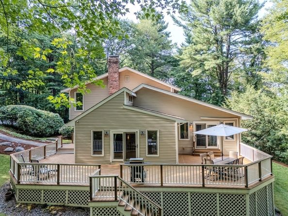 17 Cold Harbor Dr, Northborough MA 01532