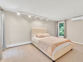 17 Cold Harbor Dr, Northborough MA 01532