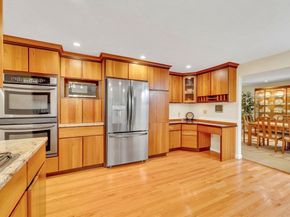 17 Cold Harbor Dr, Northborough MA 01532