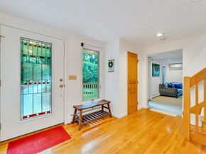17 Cold Harbor Dr, Northborough MA 01532