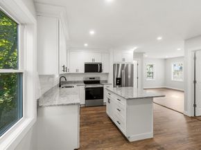 132 Summer St, Plymouth MA 02360
