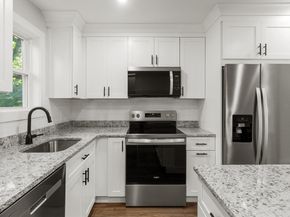 132 Summer St, Plymouth MA 02360