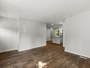 132 Summer St, Plymouth MA 02360