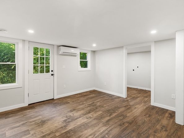 132 Summer St, Plymouth MA 02360
