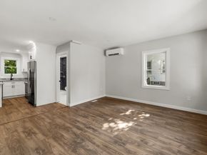 132 Summer St, Plymouth MA 02360
