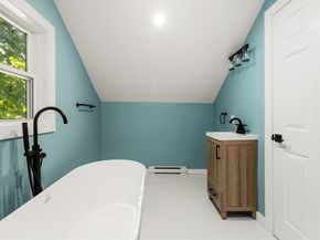 132 Summer St, Plymouth MA 02360