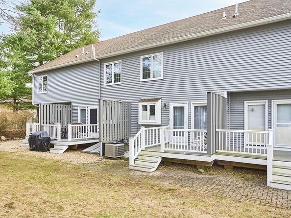 128 Parker St 3B, Acton MA 01720
