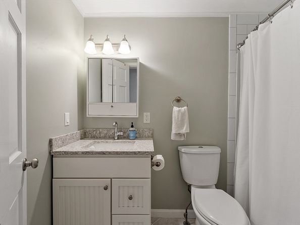 128 Parker St 3B, Acton MA 01720