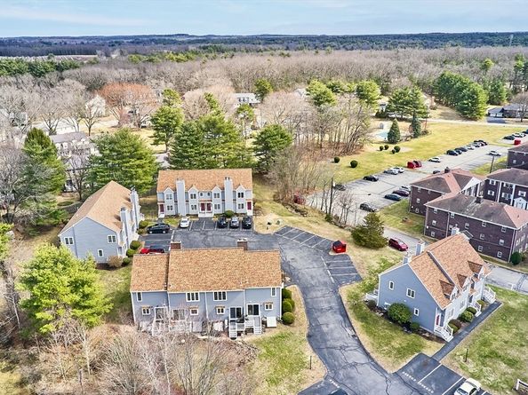 128 Parker St 3B, Acton MA 01720