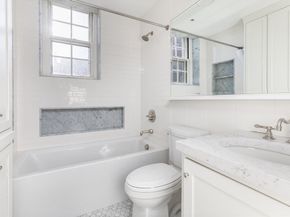 62 Beacon 3, Boston MA 02108
