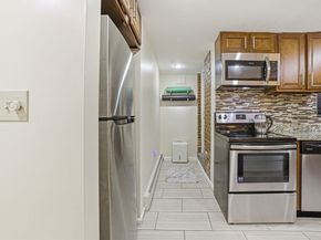 39 Hemenway St 27, Boston MA 02115