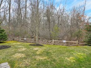 17 Stonebrook Ct 17, Southborough MA 01772