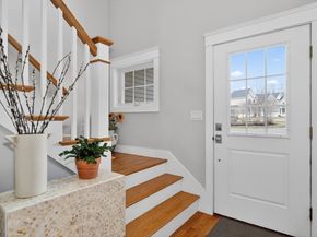 17 Stonebrook Ct 17, Southborough MA 01772
