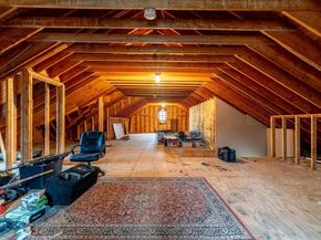 12 Mckinstry Dr, Charlton MA 01507