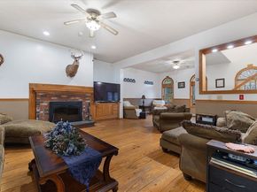 12 Mckinstry Dr, Charlton MA 01507