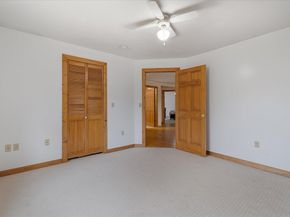 12 Mckinstry Dr, Charlton MA 01507