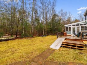 12 Mckinstry Dr, Charlton MA 01507