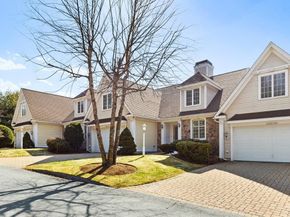 11 Swan Ln 11, Andover MA 01810