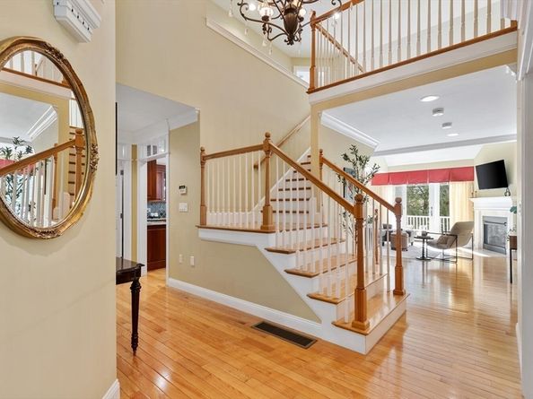 11 Swan Ln 11, Andover MA 01810