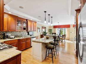 11 Swan Ln 11, Andover MA 01810