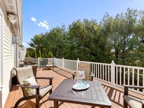 11 Swan Ln 11, Andover MA 01810