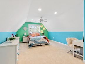 11 Swan Ln 11, Andover MA 01810