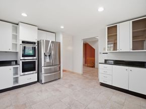 770 Salisbury St 424, Worcester MA 01609