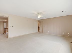 770 Salisbury St 424, Worcester MA 01609