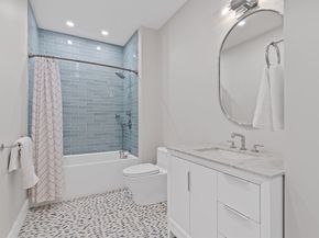 5 Colonial Rd, Needham MA 02492