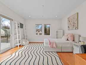 5 Colonial Rd, Needham MA 02492