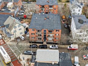 8 Kittredge St 10, Boston MA 02131
