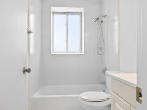 8 Kittredge St 10, Boston MA 02131