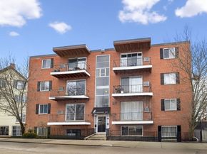 8 Kittredge St 10, Boston MA 02131