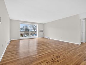 8 Kittredge St 10, Boston MA 02131