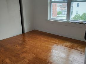 23 Suffolk St, Worcester MA 01604