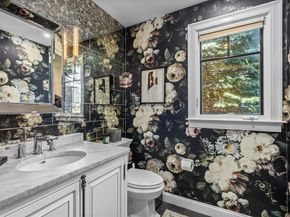 59 Clubhouse Dr, Hingham MA 02043