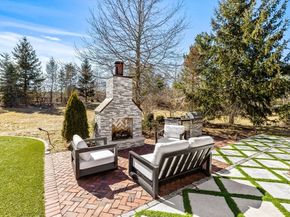 59 Clubhouse Dr, Hingham MA 02043
