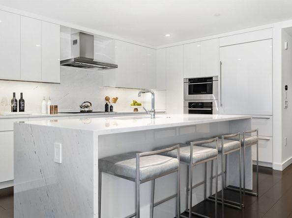 150 Seaport Blvd 8G, Boston MA 02210