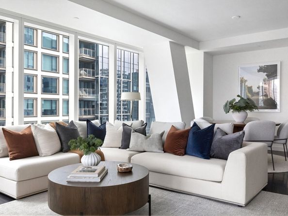 150 Seaport Blvd 8G, Boston MA 02210