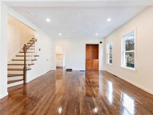 2-4 Brechin Ter, Andover MA 01810