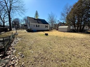 12 Carron Ln, Oxford MA 01540