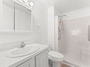 198 Locust St 105, Lynn MA 01904