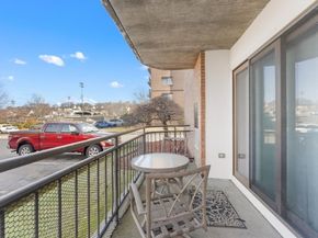 198 Locust St 105, Lynn MA 01904