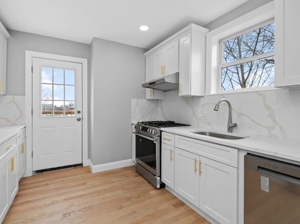 66 Stanley St 3, Boston MA 02125
