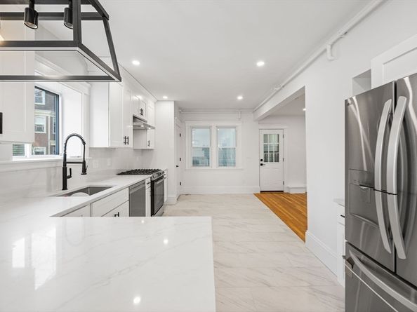 10 Beech St 2, Cambridge MA 02140