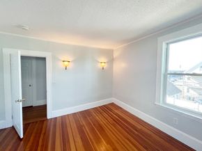 80 Linden St 80, Salem MA 01970