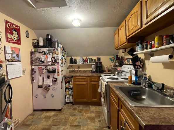 183 Everett St, Southbridge MA 01550