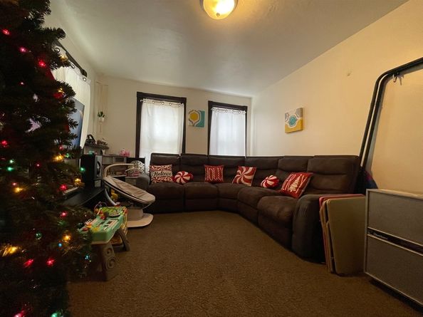 183 Everett St, Southbridge MA 01550