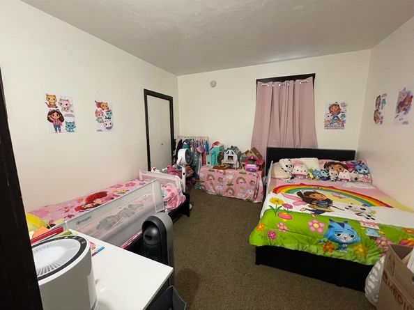 183 Everett St, Southbridge MA 01550