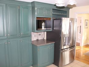 71 Charles St, Weymouth MA 02189